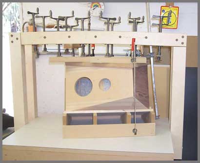 Nightingale head in the veneer press (front side).